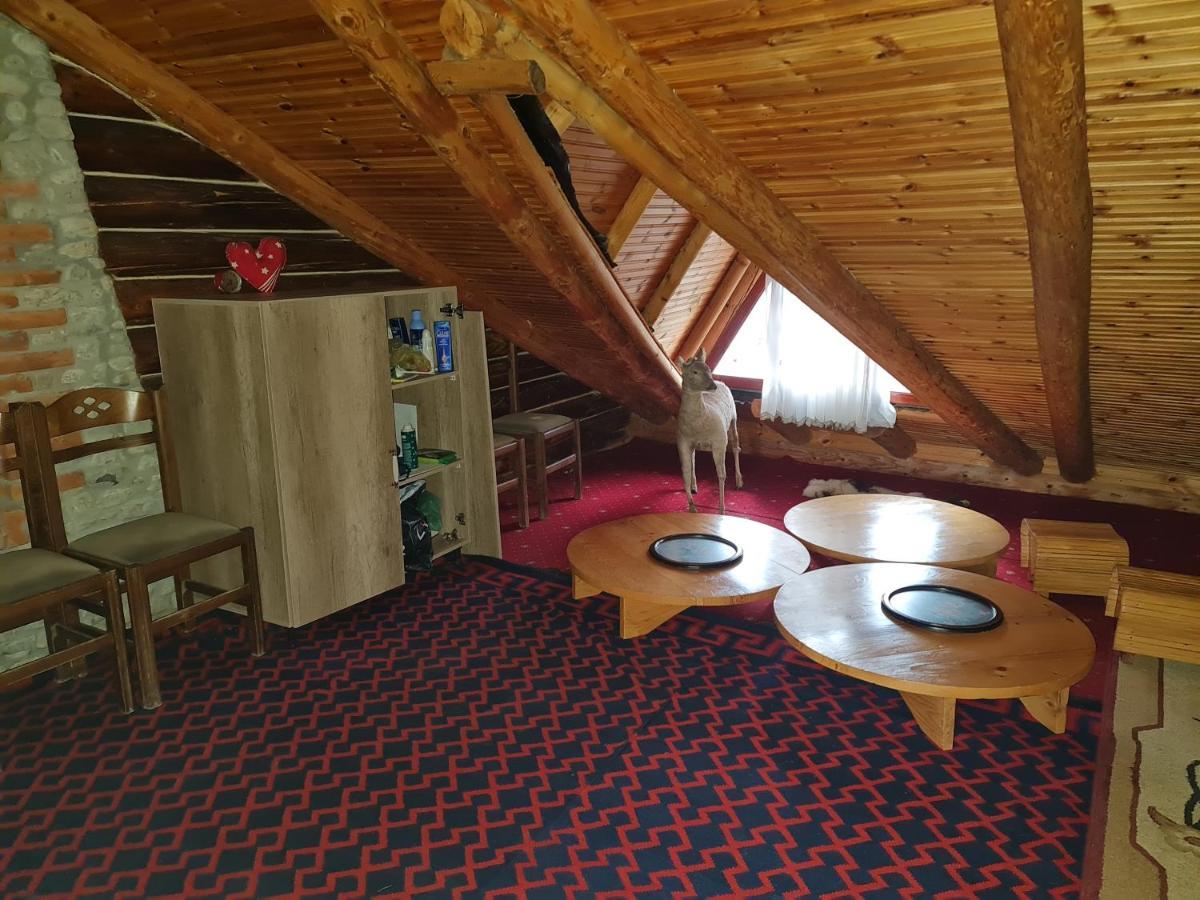 Sofra Kolonjare Agroturizem Hotell Erseke Exteriör bild