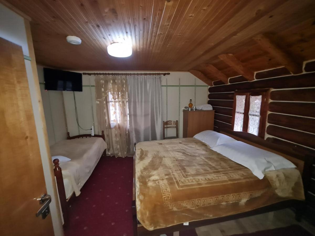 Sofra Kolonjare Agroturizem Hotell Erseke Exteriör bild