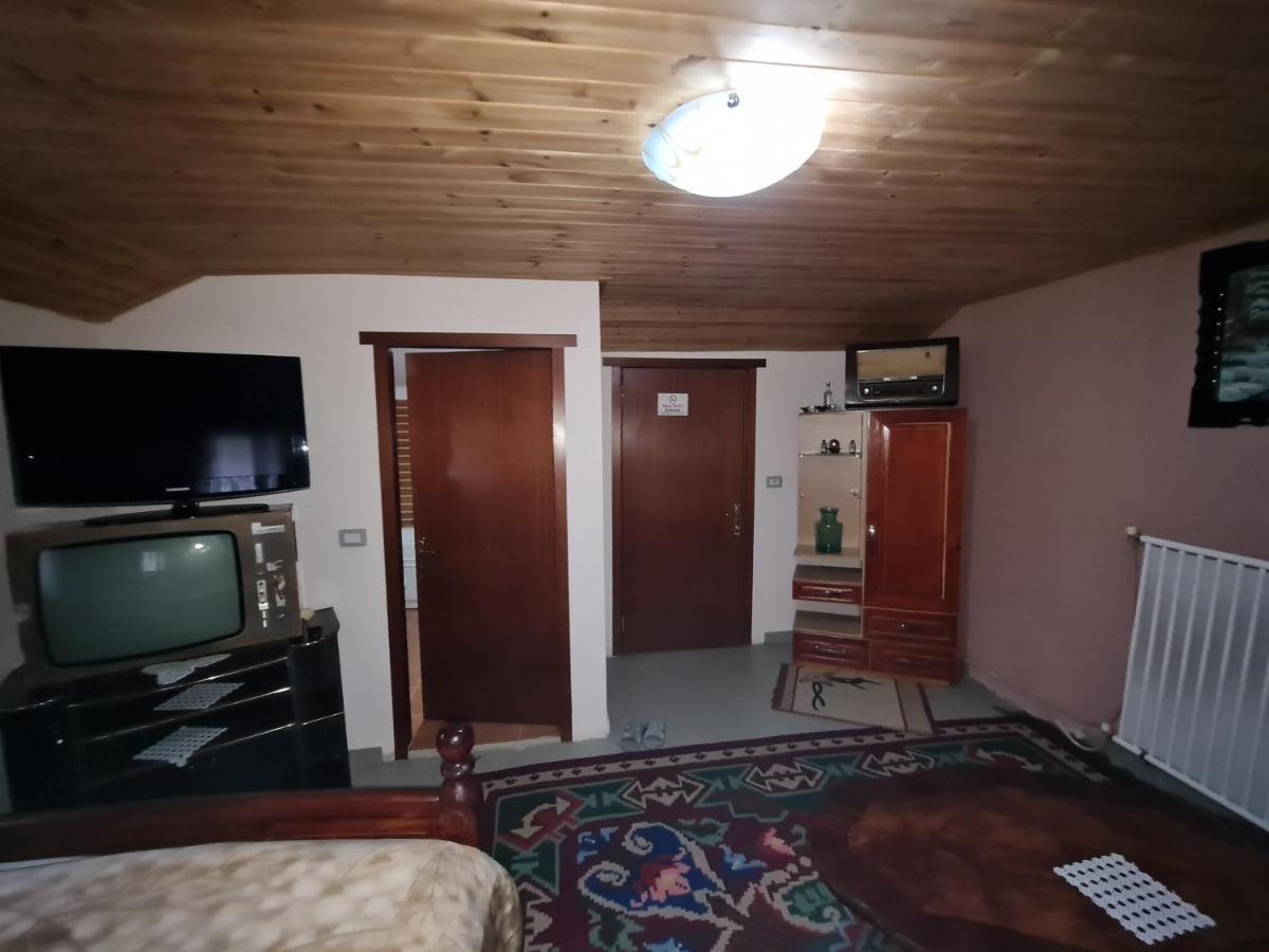 Sofra Kolonjare Agroturizem Hotell Erseke Exteriör bild