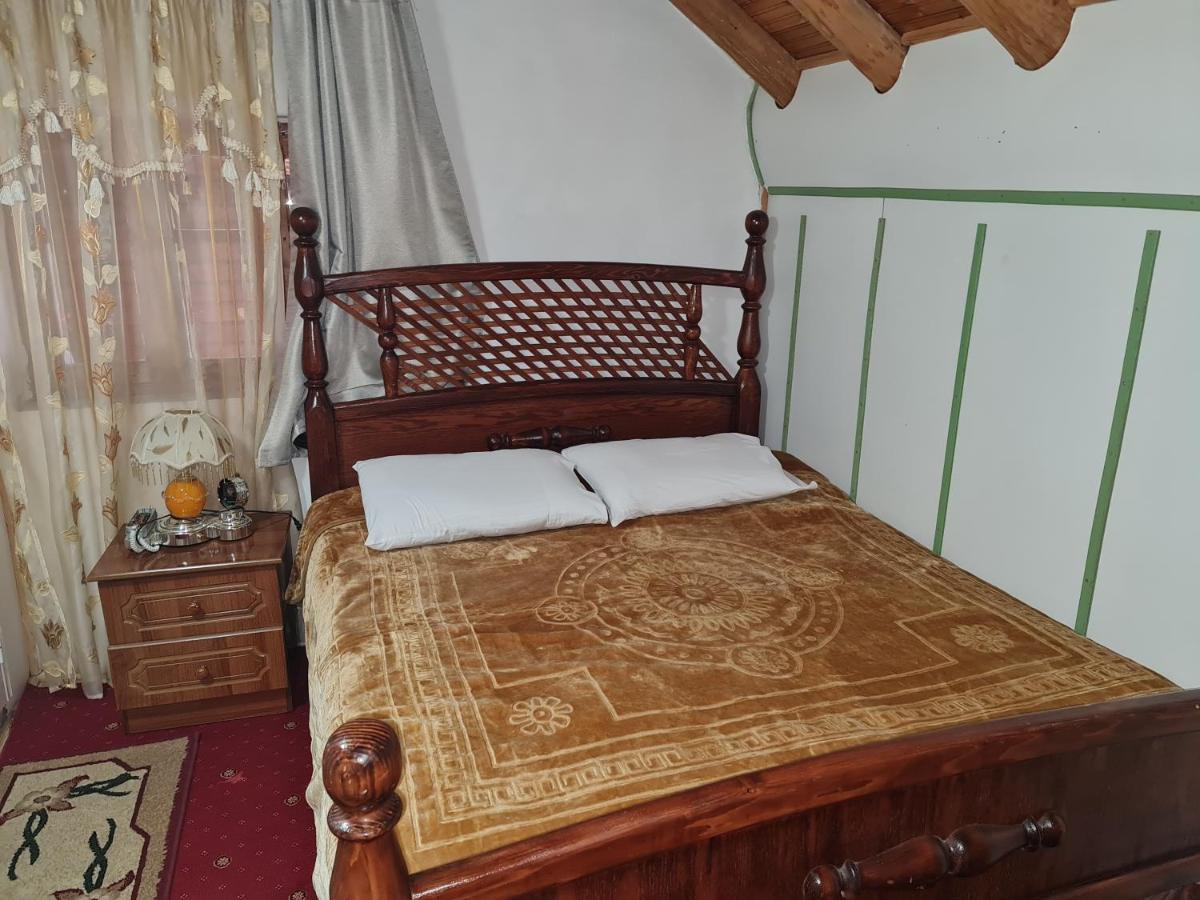 Sofra Kolonjare Agroturizem Hotell Erseke Exteriör bild