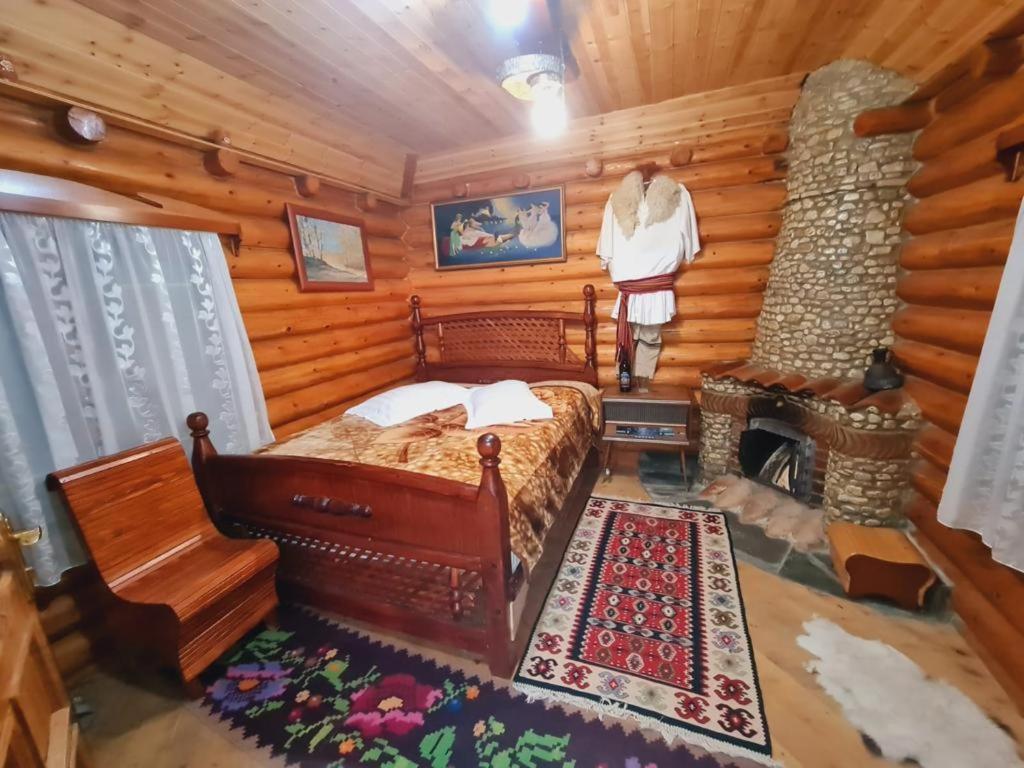 Sofra Kolonjare Agroturizem Hotell Erseke Exteriör bild